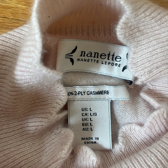 Nanette Lepore Cashmere Sweater Scallop Mock Neck - Sz Large - Picture 8 of 8